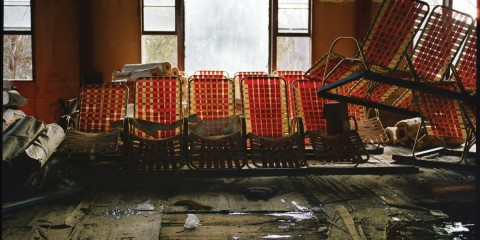 photographer-marisa-scheinfeld-decided-to-document-the-crumbling-hotels-she-frequented-as-a-child-here-pool-chairs-lay-abandoned-at-grossingers-catskill-resort-and-hotel